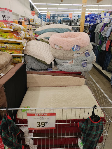 Department Store «Bi-Mart», reviews and photos, 2800 NE Hogan Dr, Gresham, OR 97030, USA