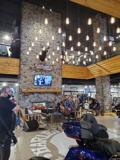 Harley-Davidson Dealer «Pocono Mountain Harley-Davidson», reviews and photos, 4300 Manor Dr, Stroudsburg, PA 18360, USA