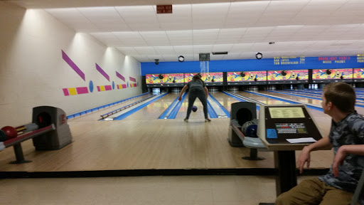 Bowling Alley «Medford Bowling Center», reviews and photos, 665 Stokes Rd, Medford, NJ 08055, USA