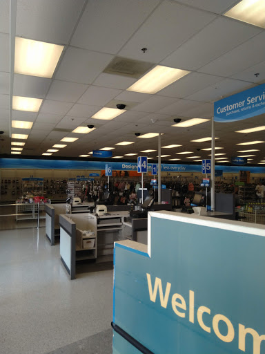 Clothing Store «Ross Dress for Less», reviews and photos, 2003 N Eastman Rd, Kingsport, TN 37660, USA