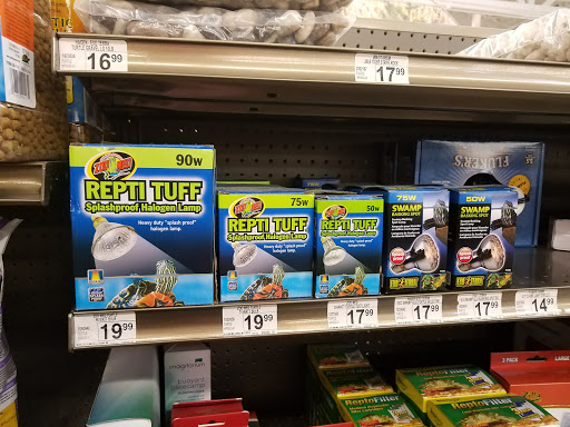Pet Supply Store «Petco Animal Supplies», reviews and photos, 845 S Arroyo Pkwy, Pasadena, CA 91105, USA