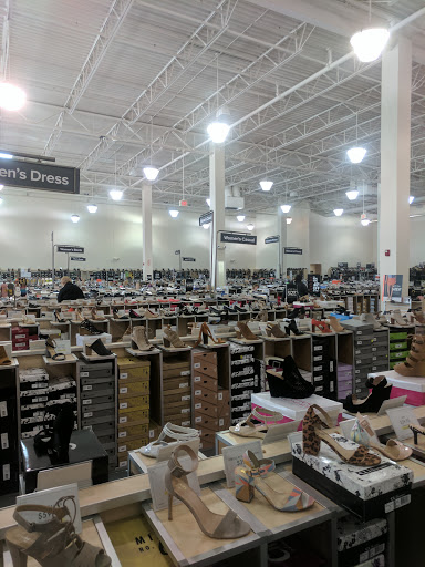 Shoe Store «DSW Designer Shoe Warehouse», reviews and photos, 1360 S Washington St, North Attleborough, MA 02760, USA
