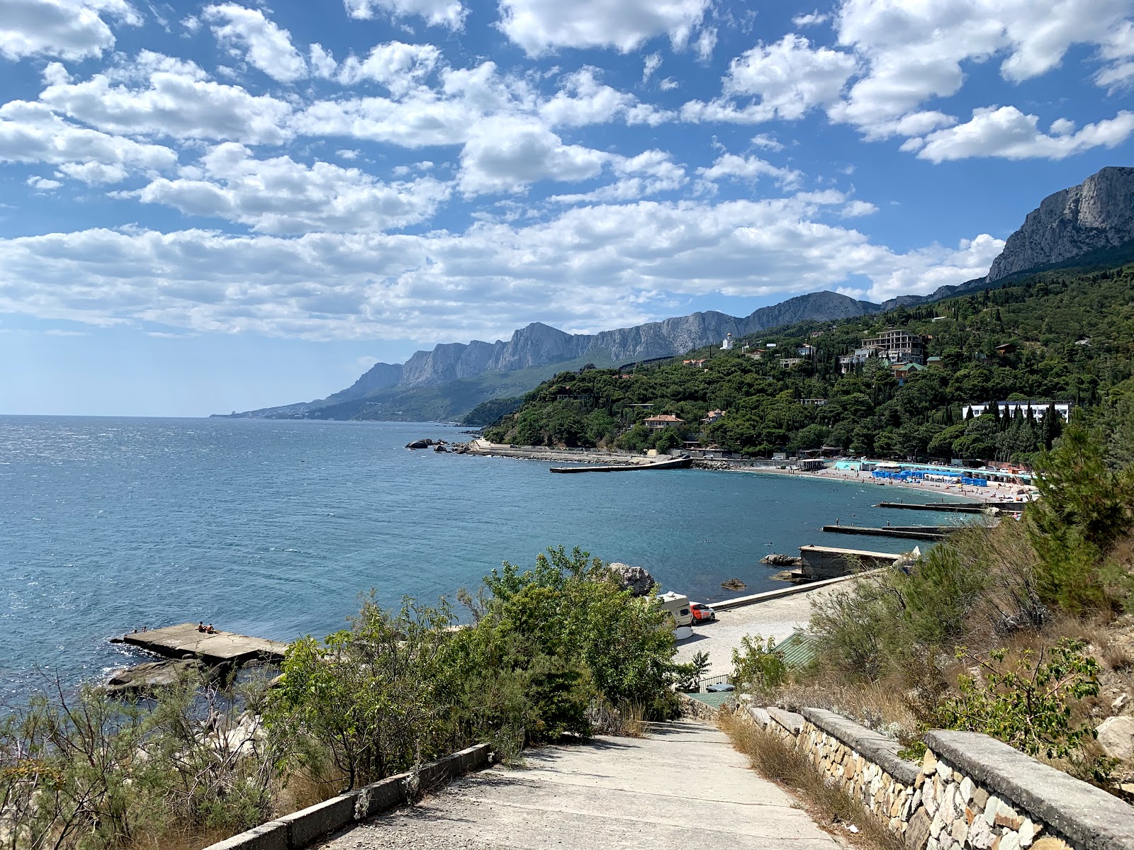 Photo de Castropol hotel beach avec plusieurs baies spacieuses