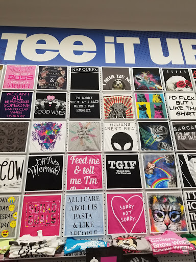 Variety Store «Five Below», reviews and photos, 309 Lancaster Ave, Wayne, PA 19087, USA