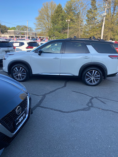 Car Dealer «Route 33 Nissan», reviews and photos, 951 NJ-33, Trenton, NJ 08690, USA