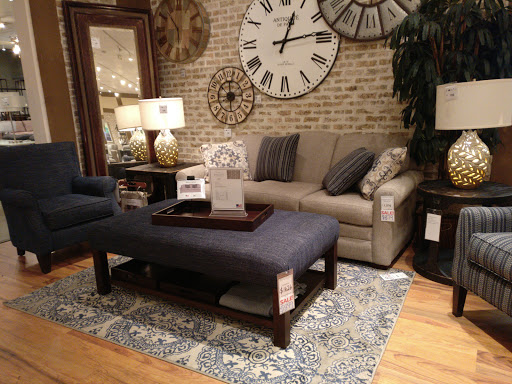 Furniture Store «FrontRoom Furnishings», reviews and photos, 11750 Commons Dr, Cincinnati, OH 45246, USA