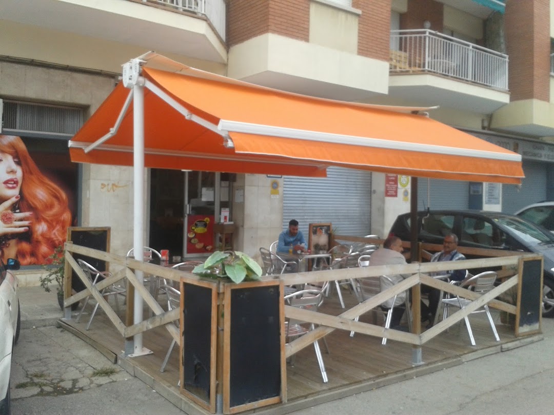 Pizzeria Italiana Sol Bar en la ciudad Castelldefels