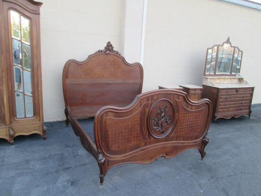 Antique Furniture Store «Center Stage Antiques», reviews and photos, 41 King St, Mt Holly, NJ 08060, USA