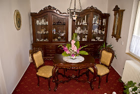 Barokní a stylový nábytek (návštěva po dohodě)