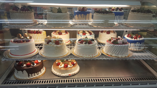 Grocery Store «Fiesta Market», reviews and photos, 160 N Bolingbrook Dr, Bolingbrook, IL 60440, USA