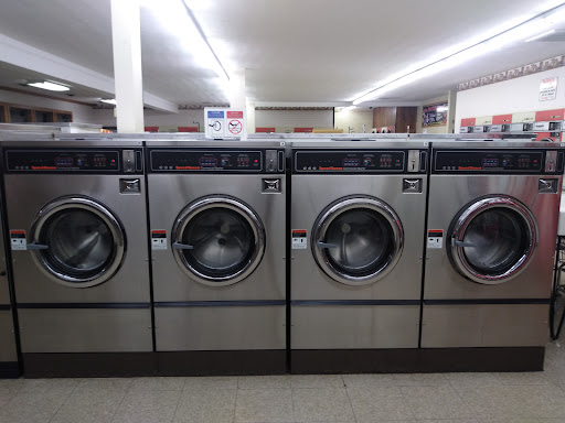 Laundromat «Batesville Wash & Dry», reviews and photos, 205 E Pearl St, Batesville, IN 47006, USA