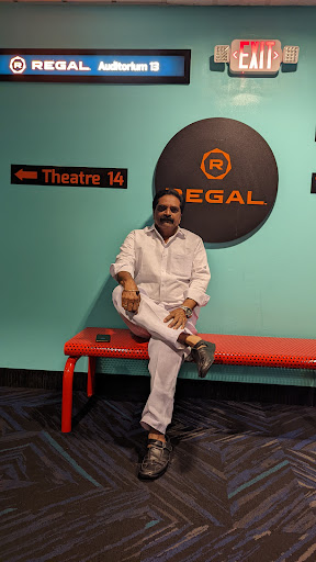 Movie Theater «Regal Cinemas Hadley Theatre 16», reviews and photos, 1000 Corporate Ct, South Plainfield, NJ 07080, USA