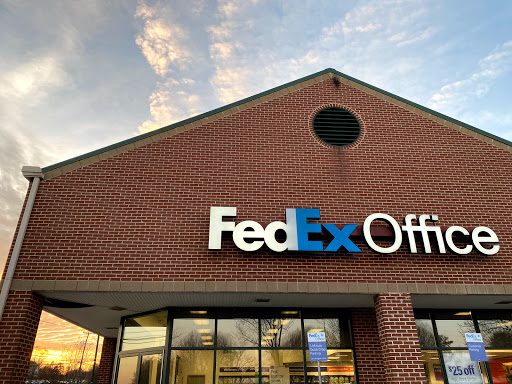 Print Shop «FedEx Office Print & Ship Center», reviews and photos, 10236 W Broad St, Glen Allen, VA 23060, USA