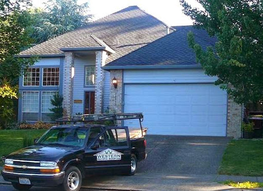 Lariat Roofing & Construction in Milwaukie, Oregon