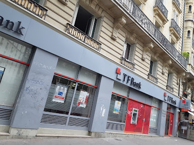 T Fn Bank à Paris