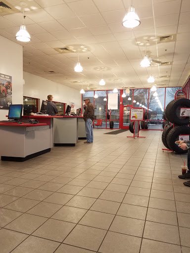 Tire Shop «Discount Tire Store - Blaine, MN», reviews and photos, 9450 Baltimore St NE, Blaine, MN 55449, USA