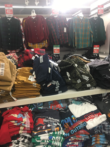 Clothing Store «Old Navy», reviews and photos, 634 Spectrum Center Dr, Irvine, CA 92618, USA