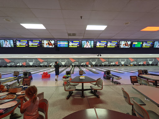Bowling Alley «Brunswick Zone Deer Park Lanes», reviews and photos, 21080 N Rand Rd, Lake Zurich, IL 60047, USA
