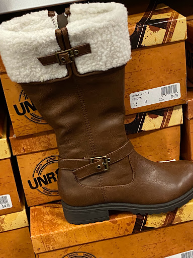 Shoe Store «Shoe Carnival», reviews and photos, 466 Pinnacle Pkwy, Bristol, TN 37620, USA