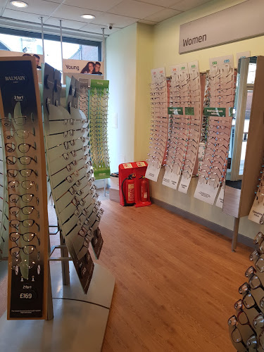 Specsavers Opticians and Audiologists - Harlesden - Optician