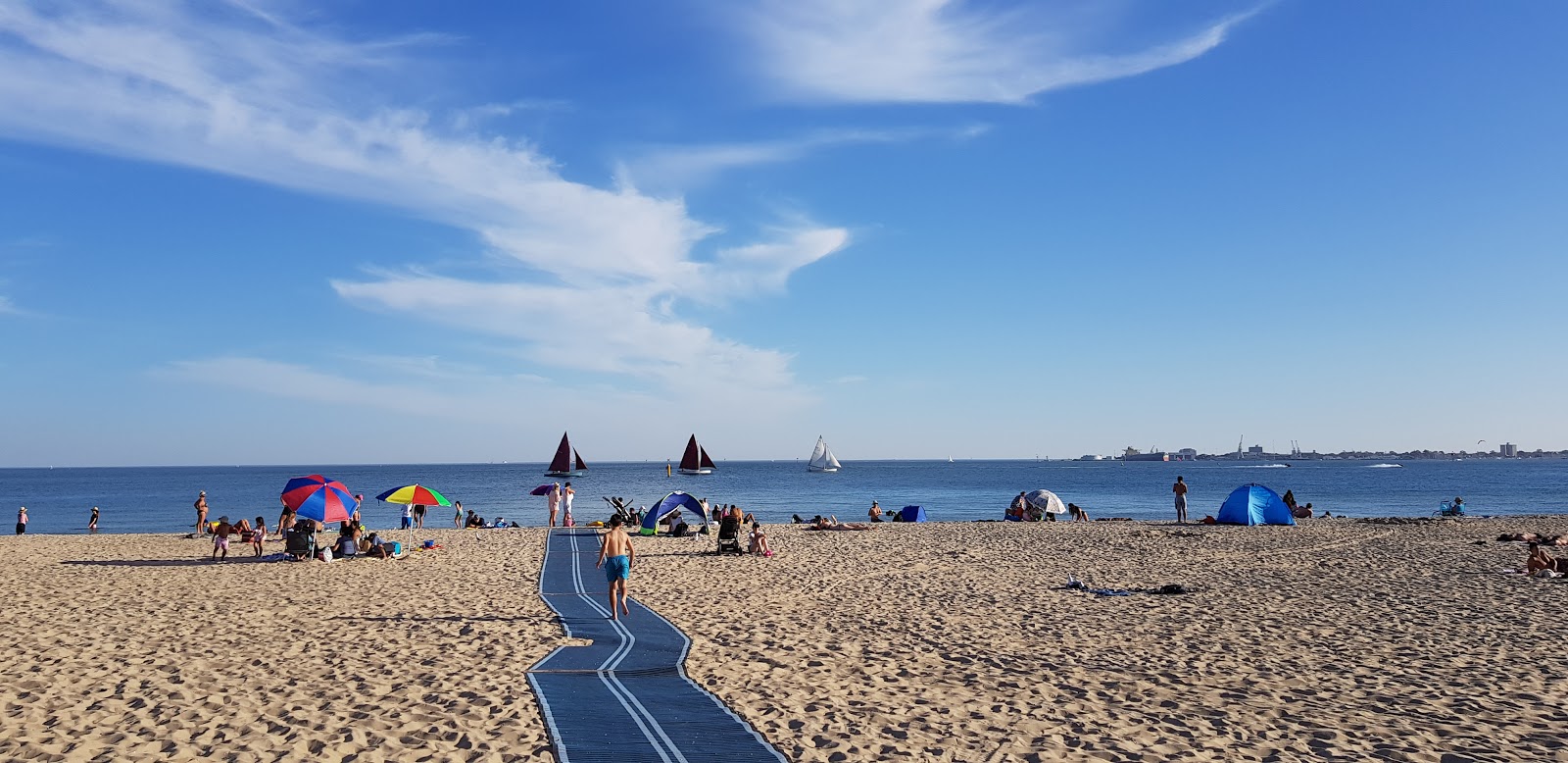 Port Melbourne Beach'in fotoğrafı - rahatlamayı sevenler arasında popüler bir yer