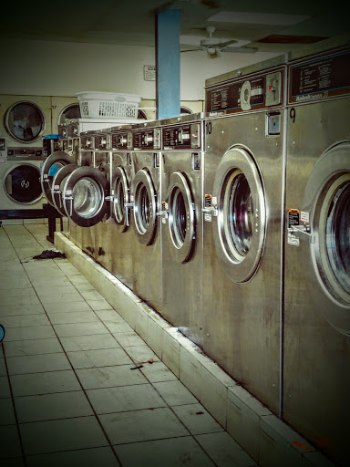 Laundromat «Downtown Cleaners and Coin Laundry», reviews and photos, 612 NE 2nd St, Fort Lauderdale, FL 33301, USA