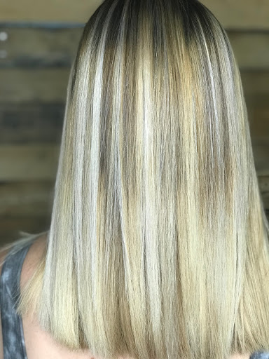 Hair Salon «Essenza Salon Spa Studio», reviews and photos, 315 E Main St, Vacaville, CA 95688, USA