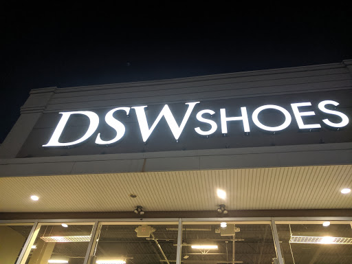 Shoe Store «DSW Designer Shoe Warehouse», reviews and photos, 95 NJ-23, Wayne, NJ 07470, USA