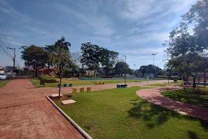 Praça dos Peixes image