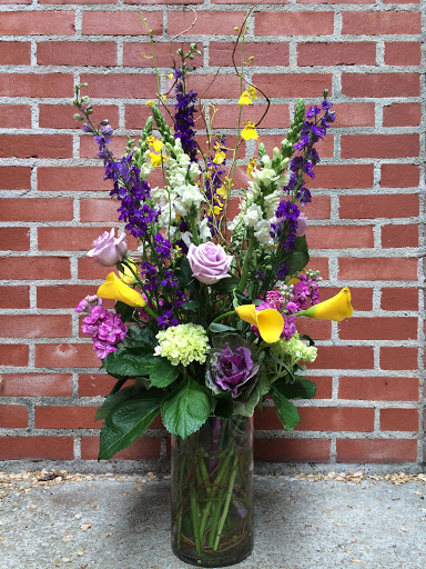 Florist «Crestwood Flowers», reviews and photos, 331 E 55th St, Kansas City, MO 64113, USA