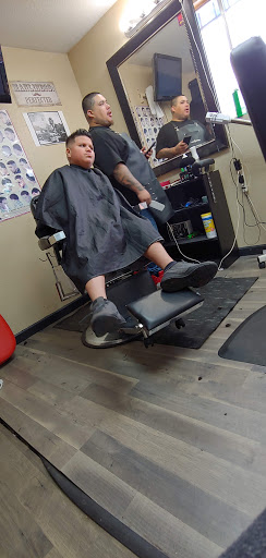 Barber Shop «Dapper G Cuts Barbershop», reviews and photos, 807 S General McMullen Dr, San Antonio, TX 78237, USA