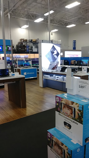 Electronics Store «Best Buy», reviews and photos, 390 N Moorpark Rd, Thousand Oaks, CA 91360, USA