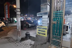 Sop Saudara Konro & Kikil Cab. Kemiri Pasar Inpres Manonda image