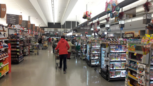 Grocery Store «Super Stop & Shop», reviews and photos, 446 Putnam Pike, Greenville, RI 02828, USA
