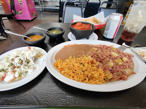 Mexican Restaurant «Los Alamos», reviews and photos, 1667 Summit St, Kansas City, MO 64108, USA