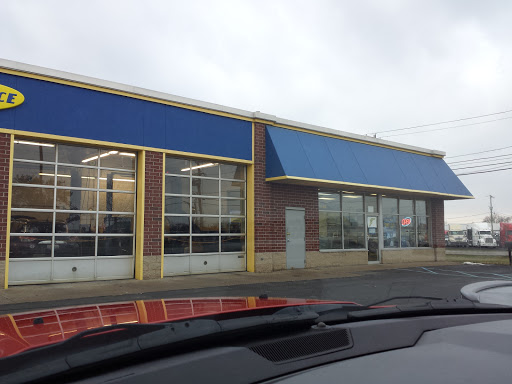 Tire Shop «Goodyear Auto Service Center», reviews and photos, 12645 Eckel Junction Rd, Perrysburg, OH 43551, USA