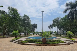 Công viên Bạch Đằng - thành phố Hải Dương image