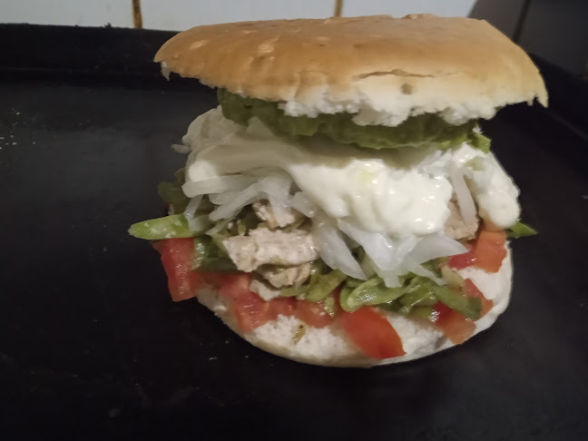 Sandwicheria "Sabor" El Bajón 2.0 - Puerto Varas