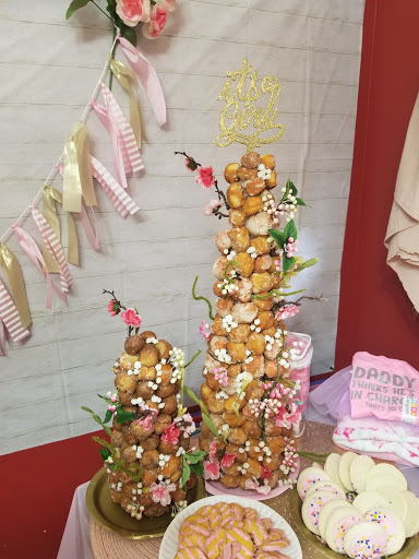 Dessert Shop «Honey Creme Donut Shop», reviews and photos, 514 Vincennes St, New Albany, IN 47150, USA