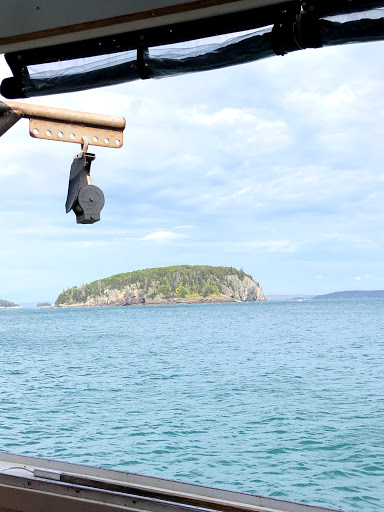 Sightseeing Tour Agency «Lulu Lobster Boat Ride», reviews and photos, 55 West St, Bar Harbor, ME 04609, USA