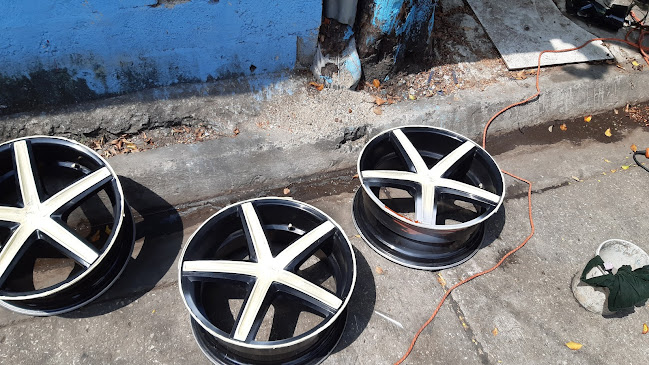Opiniones de Vulcanizadora 24 horas en Guayaquil - Taller de reparación de automóviles