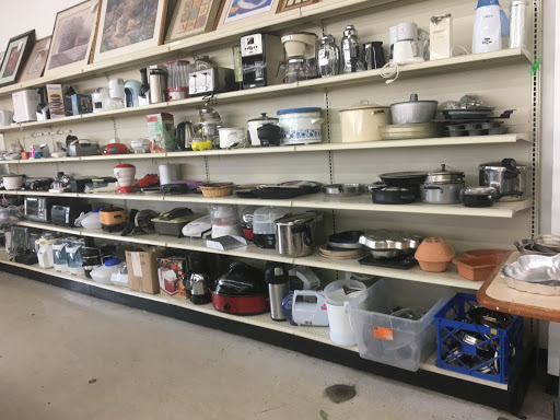 Thrift Store «Value World», reviews and photos, 11900 Detroit Ave, Lakewood, OH 44107, USA