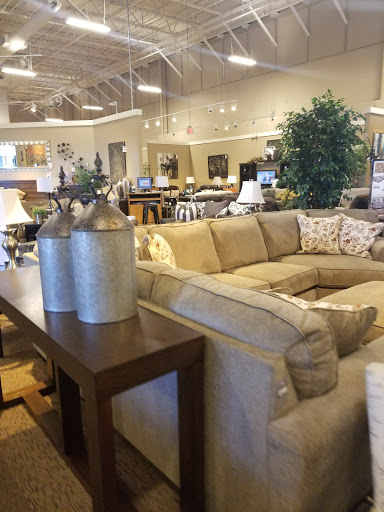 Furniture Store «Ashley HomeStore», reviews and photos, 80 Nardozzi Pl, New Rochelle, NY 10801, USA