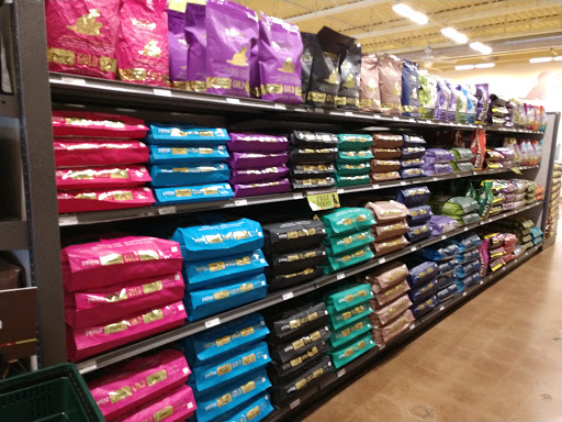 Pet Supply Store «PetPeople», reviews and photos, 1300 E 86th St, Indianapolis, IN 46240, USA