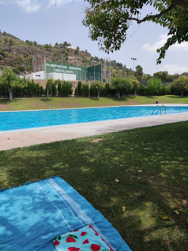 Piscina Pública Municipal de Castellnovo. en Castellnovo, Castellón