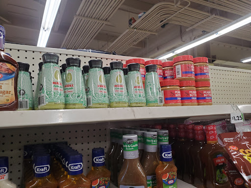 Dollar Store «Dollar Tree», reviews and photos, 312 Walnut St, Redwood City, CA 94063, USA