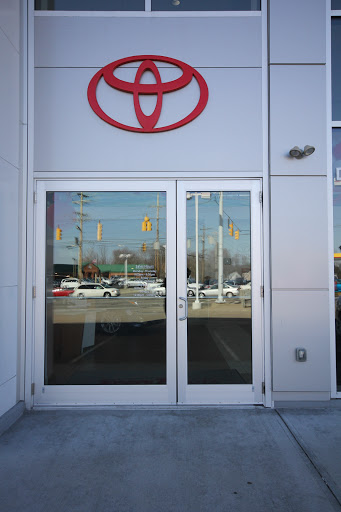 Toyota Dealer «Joseph Toyota of Cincinnati», reviews and photos, 9101 Colerain Ave, Cincinnati, OH 45251, USA