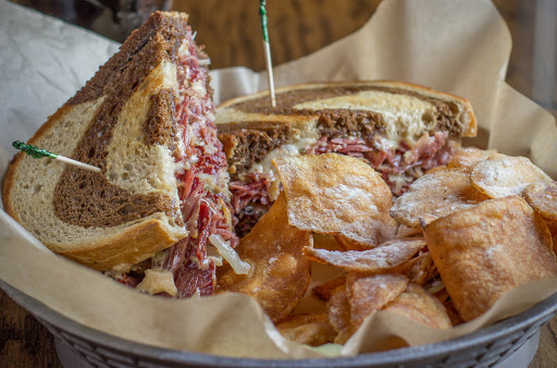 Food Producer «Three Blind Mice Irish Pub», reviews and photos, 101 N Main St, Mt Clemens, MI 48043, USA