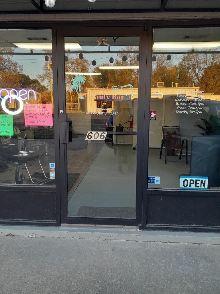 Boulevard Beauty Bar 72956