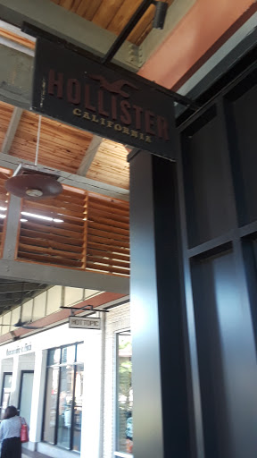 Clothing Store «Hollister Co.», reviews and photos, 8888 SW 136th St #550, Miami, FL 33176, USA